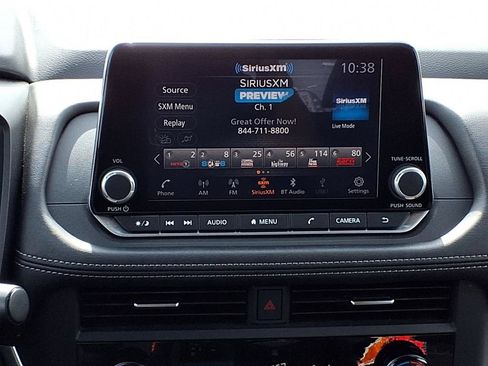 Used 2024 Nissan Rogue SV AWD/4WD image 15