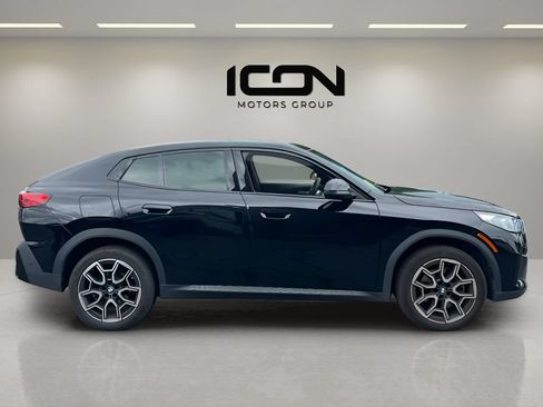 Used 2026 BMW X2 xDrive28i AWD/4WD image 6