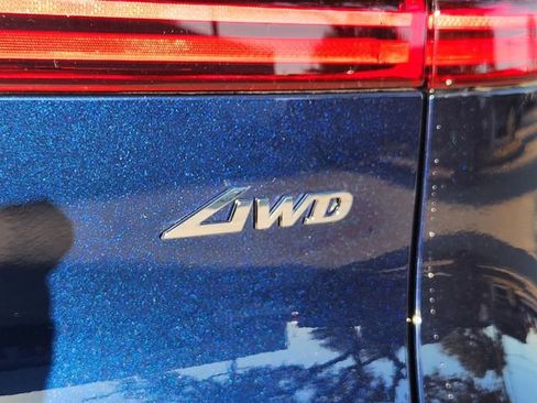 New 2026 Genesis GV70 2.5T Advanced image 8