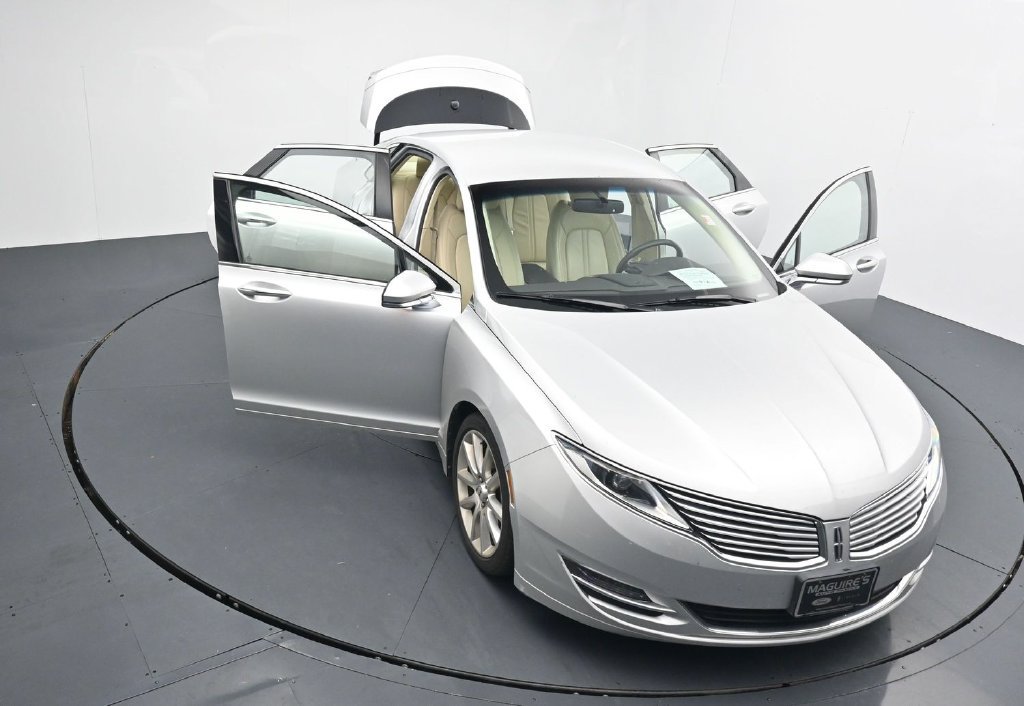 Used 2014 Lincoln MKZ w/ Equipment Group 101A Select FWD image 25