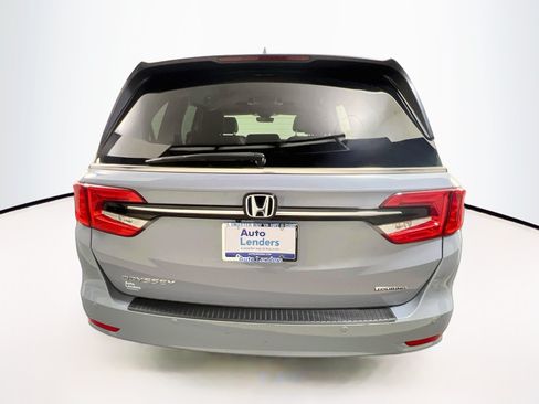 Used 2023 Honda Odyssey Touring image 6