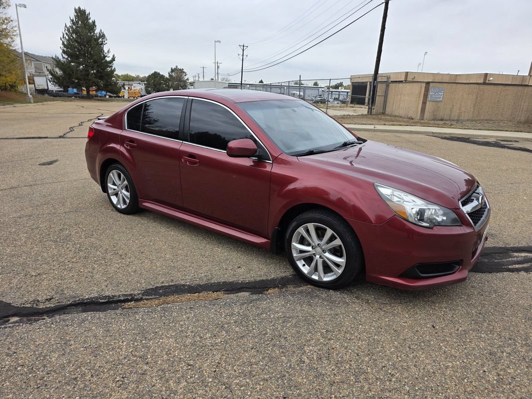 Used 2013 Subaru Legacy 2.5i Premium w/ All-Weather Pkg + Moonroof AWD/4WD image 10