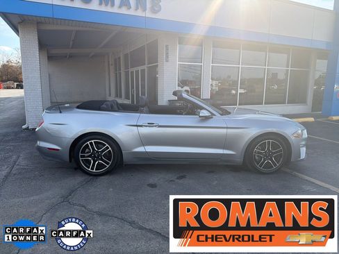 Used 2022 Ford Mustang Premium image 8