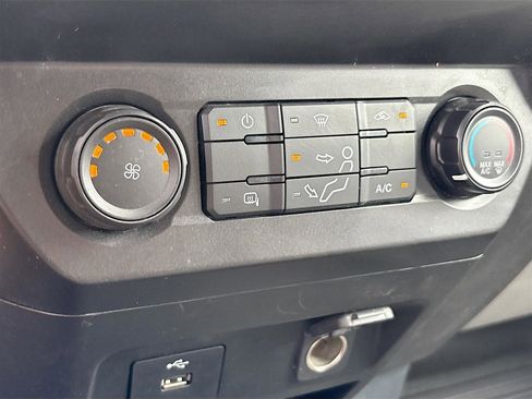 Used 2022 Ford F350 XL w/ Power Equipment Group image 15