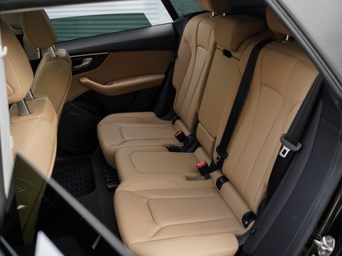 Used 2023 Audi Q8 Premium w/ Convenience Package image 23