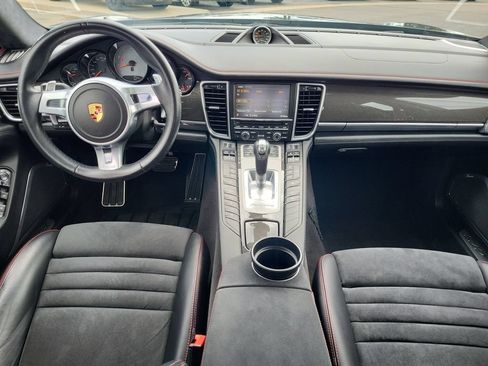 Used 2016 Porsche Panamera GTS AWD/4WD image 17