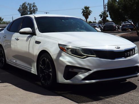 Used 2020 Kia Optima LX image 13