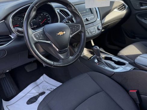 Used 2016 Chevrolet Malibu LT FWD image 10