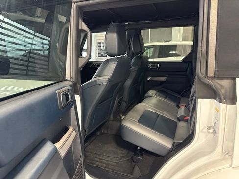 Used 2022 Ford Bronco Outer Banks AWD/4WD image 6