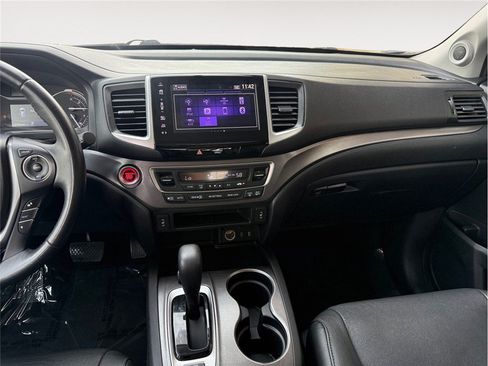 Used 2018 Honda Pilot EX-L image 11