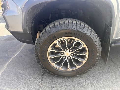 Used 2022 Chevrolet Colorado ZR2 image 27