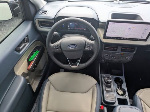 New 2025 Ford Maverick Lariat image 17