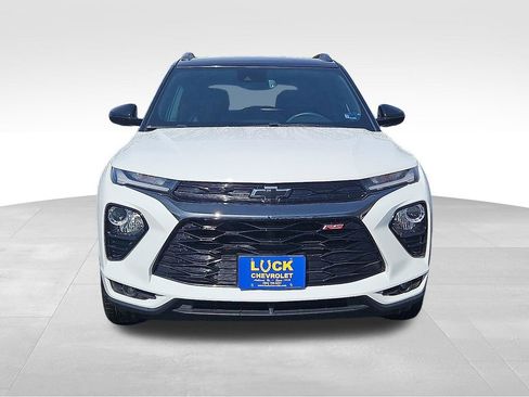 Used 2023 Chevrolet TrailBlazer RS w/ Sun and Liftgate Package image 2