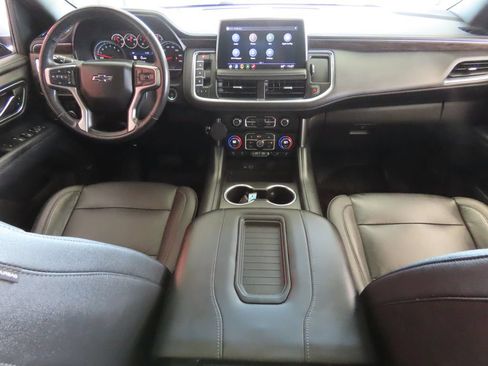 Used 2021 Chevrolet Tahoe Z71 w/ Luxury Package AWD/4WD image 43