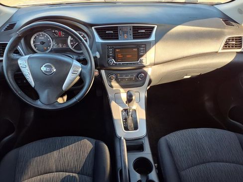 Used 2015 Nissan Sentra SV image 4