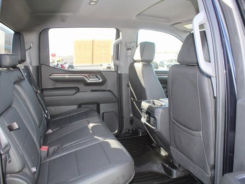 Used 2022 GMC Sierra 1500 SLT image 18