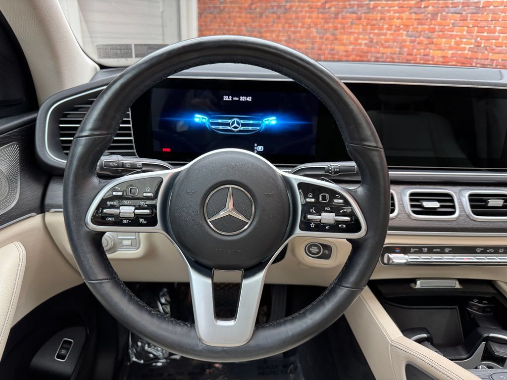 Used 2022 Mercedes-Benz GLE 450 4MATIC image 16