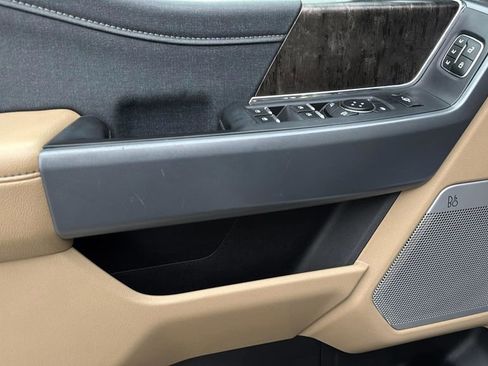 Used 2024 Ford F350 Lariat w/ Lariat Ultimate Package AWD/4WD image 14