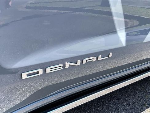 Used 2025 GMC Sierra 1500 Denali AWD/4WD image 10