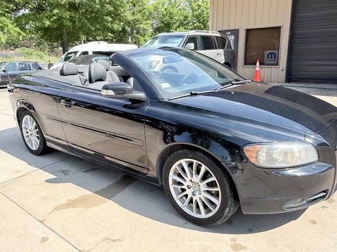 Used 2009 Volvo C70 T5 FWD image 11
