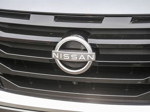 Certified 2024 Nissan Pathfinder SL w/ SL Premium Package image 5