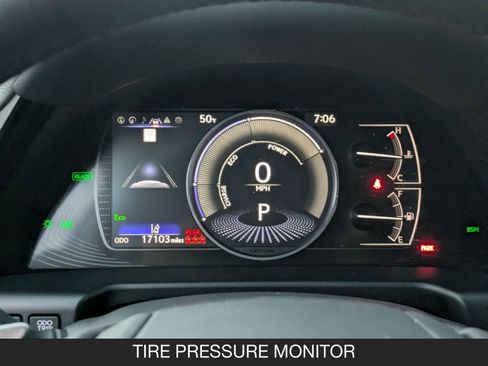 Used 2024 Lexus ES 300h w/ Premium Package image 20