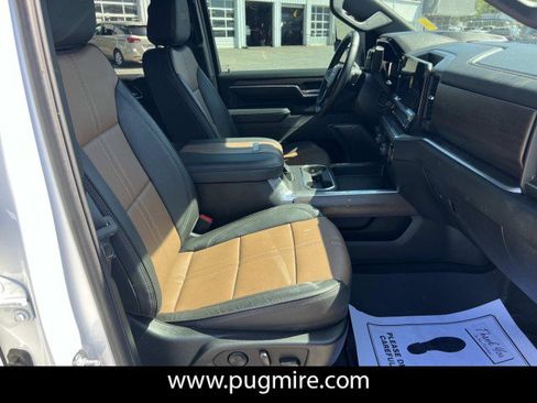 Used 2025 Chevrolet Silverado 2500 High Country w/ High Country Premium Package image 13