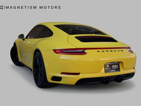 Used 2019 Porsche 911 Carrera 4S image 3