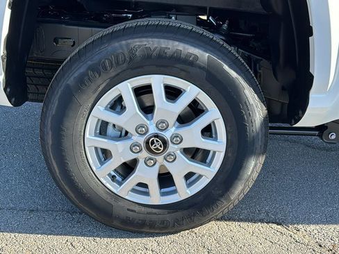 New 2026 Toyota Tacoma SR5 image 12