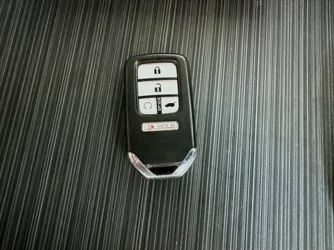 Used 2017 Honda Pilot Elite image 44