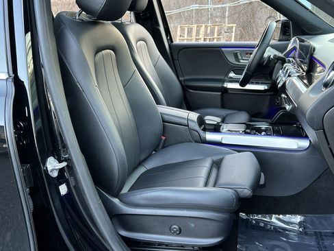 Certified 2021 Mercedes-Benz GLB 250 GLB 250 image 26