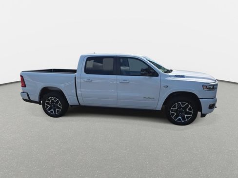 New 2026 RAM 1500 Laramie AWD/4WD image 4