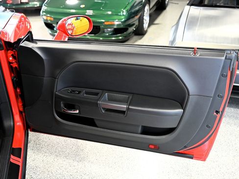 Used 2014 Dodge Challenger R/T RWD image 34