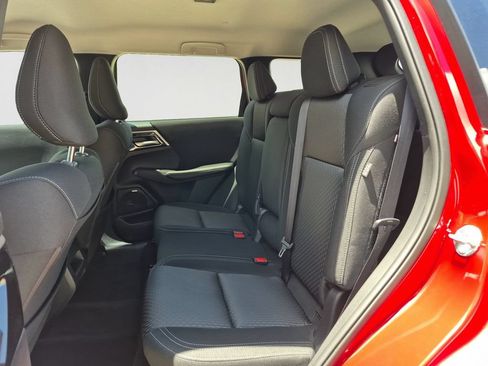 New 2026 Mitsubishi Outlander ES FWD image 17