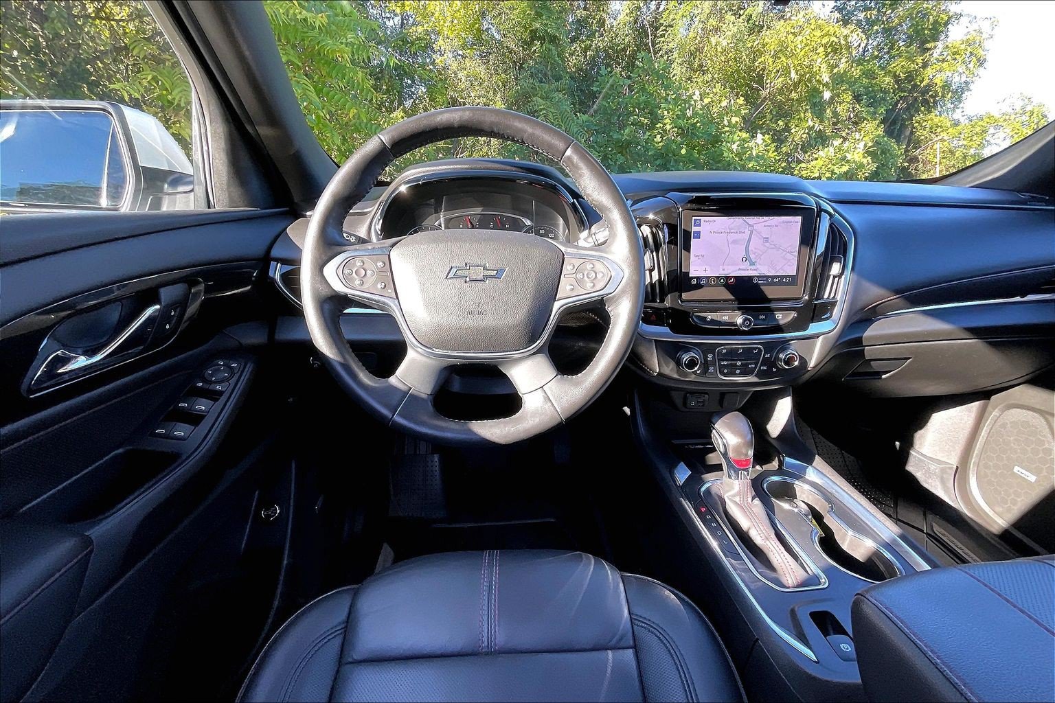 Used 2022 Chevrolet Traverse RS w/ LPO, Floor Liner Package AWD/4WD image 5