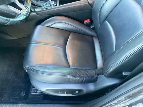 Used 2018 MAZDA MAZDA3 Touring FWD image 20