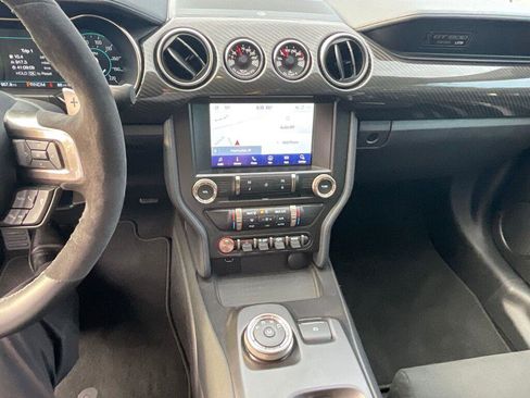 Used 2020 Ford Mustang Shelby GT500 w/ Carbon Fiber Track Pack image 15