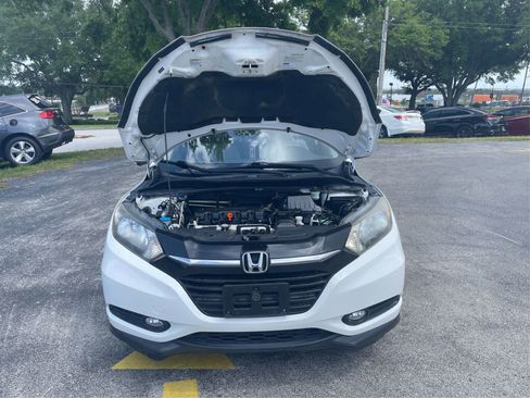 Used 2016 Honda HR-V EX image 11