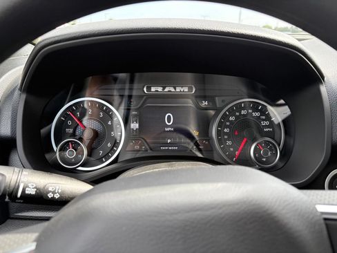 New 2026 RAM 1500 Express AWD/4WD image 16