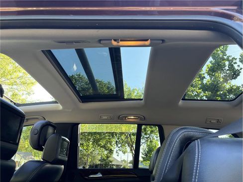 Used 2013 Mercedes-Benz GL 550 4MATIC image 13