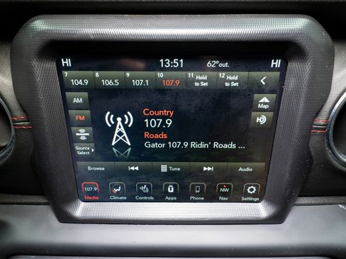 Used 2020 Jeep Gladiator Rubicon image 19