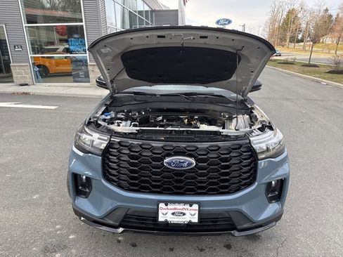 Certified 2025 Ford Explorer ST-Line image 17