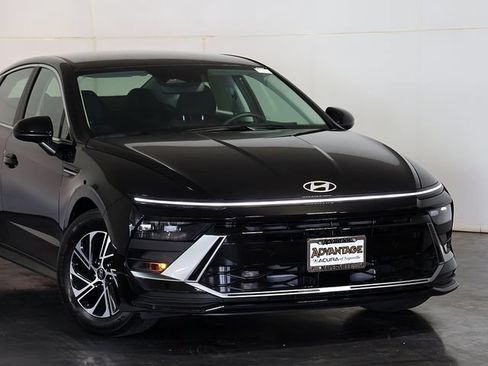 Used 2026 Hyundai Sonata Blue FWD image 6