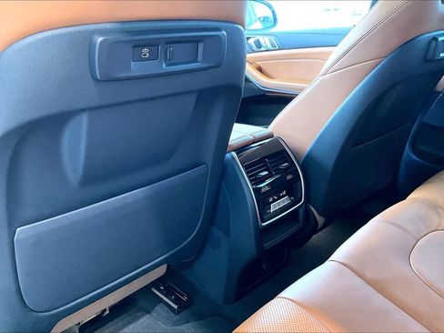 Used 2021 BMW X5 sDrive40i w/ M Sport Package RWD image 33