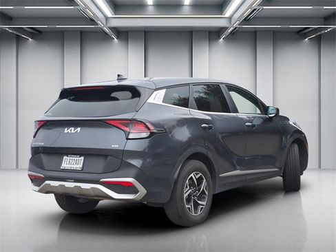 Certified 2024 Kia Sportage LX image 4