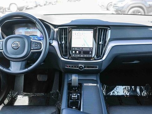 Used 2024 Volvo S60 B5 Core AWD/4WD image 12