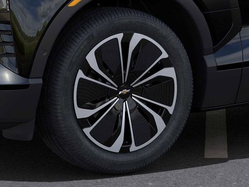 New 2025 Chevrolet Blazer EV LT image 9