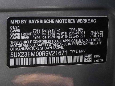 Used 2024 BMW X7 xDrive40i w/ Premium Package AWD/4WD image 31