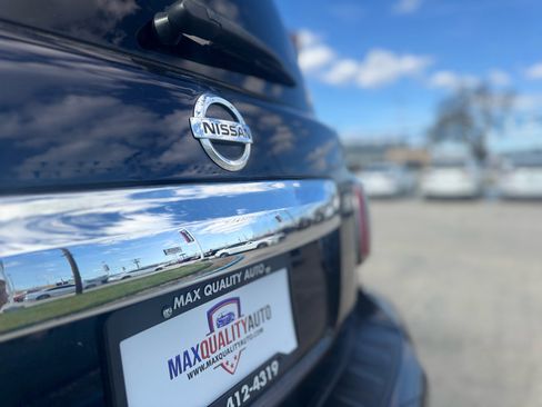 Used 2018 Nissan Armada SL image 29