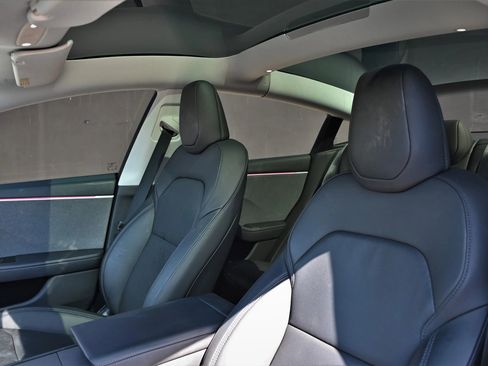 Used 2025 Tesla Model 3 Long Range image 12